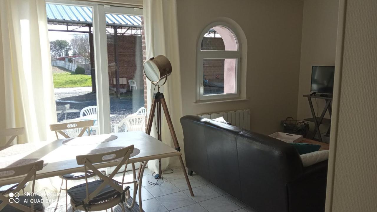 Au Bonheur Des Anes - Gite Topaze Le Quesnoy-en-Santerre 外观 照片